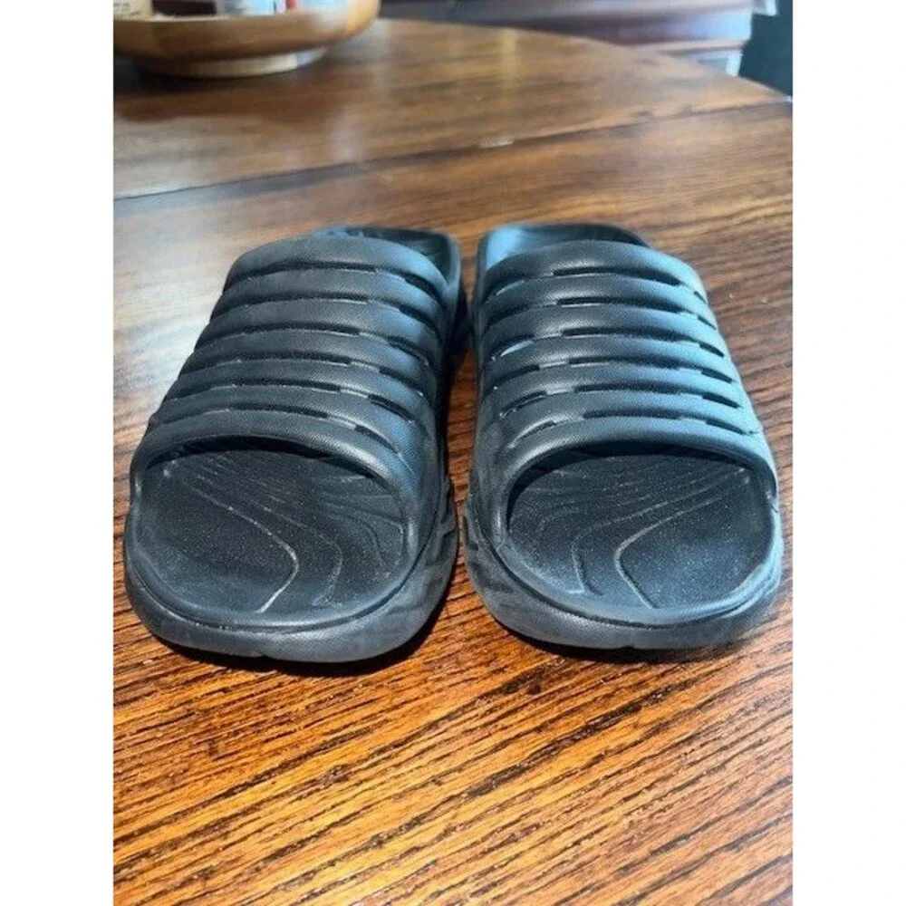 Hoka One One Recovery slide sandals US Mn’s 7 Wm’s 9 black